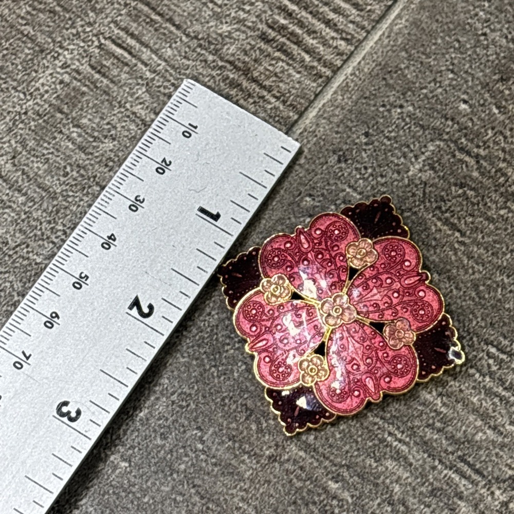 Vintage Fish Cloisonné Brooch Red Pink Floral Enamel 22K Gold Plated Pin - Picture 4 of 4
